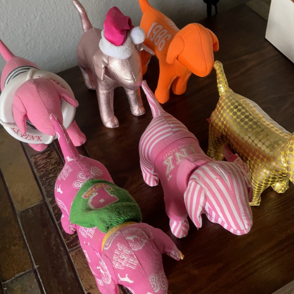 Six Victoria Secret PINK dogs - Picture 2 of 4